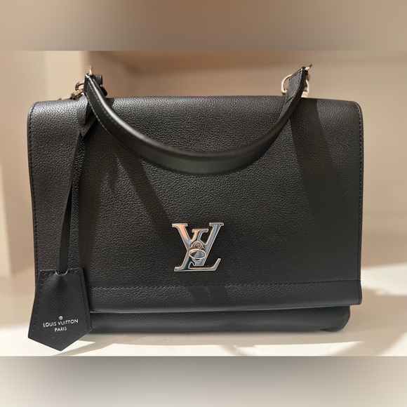 COPY - LOUIS VUITTON Calfskin Lockme II Chain Bag BB Black - Picture 1 of 9